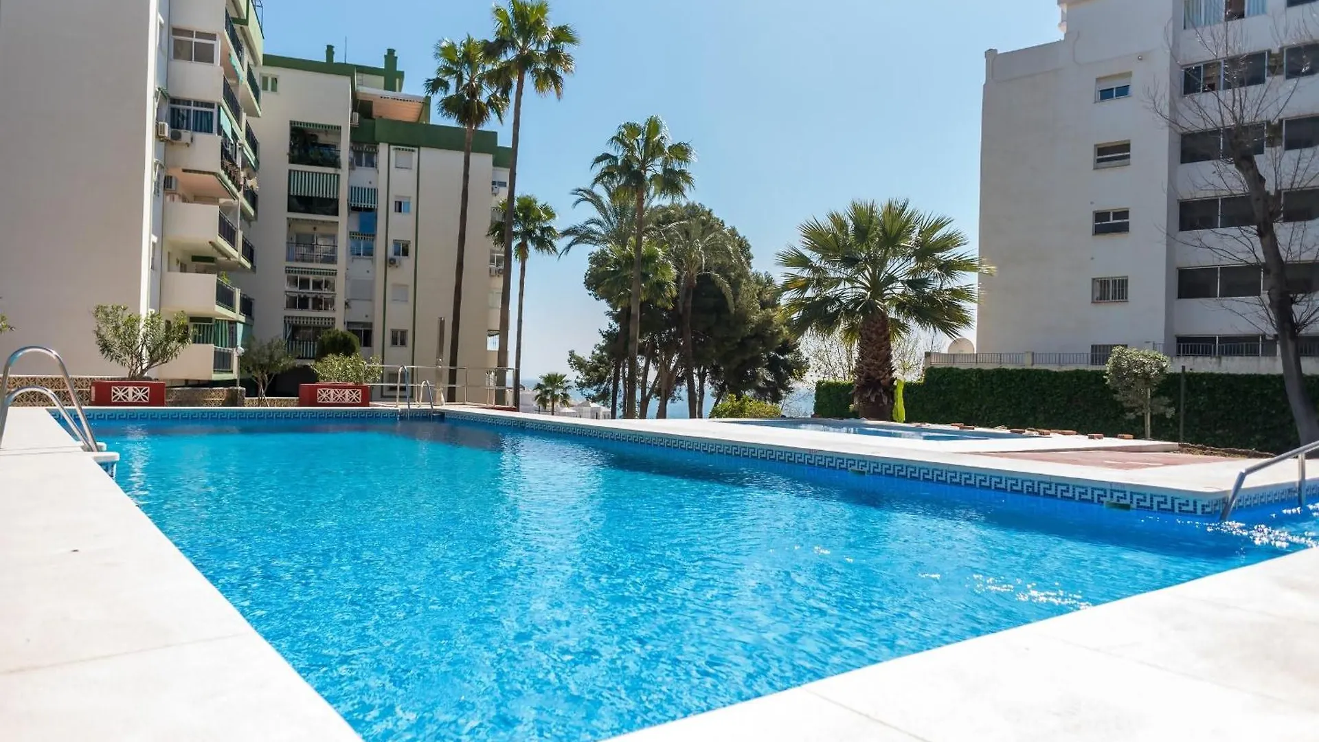 Torremolinos Yellow Fabuloso Andra